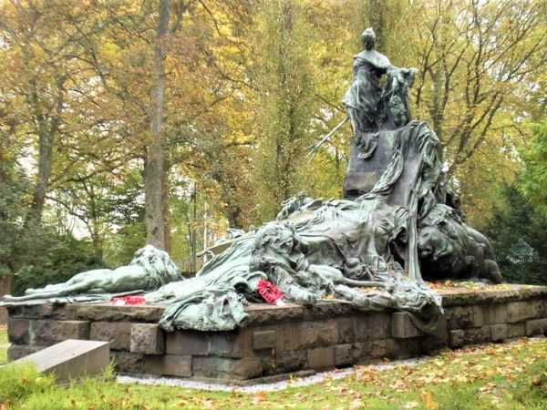 photo d'un mémorial situé dans le cimetière de Bruxelles