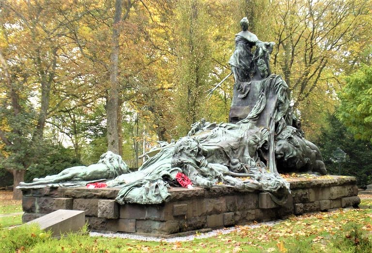 photo d'un mémorial situé dans le cimetière de Bruxelles
