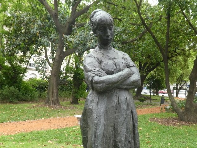 photo de la statue "les soucis domestiques " de Rik Wouters